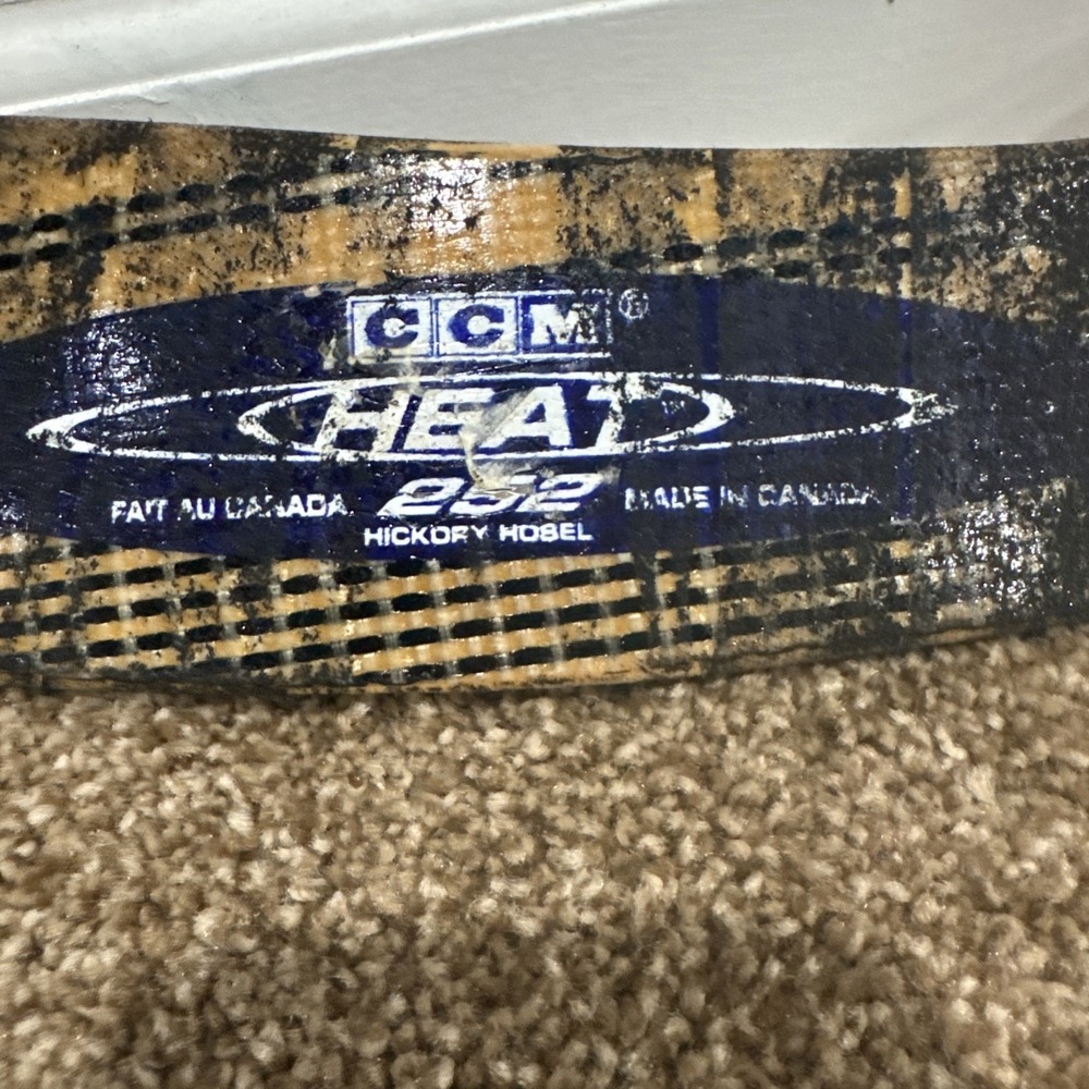 CCM Heat 252 J. Thornton Hockey Stick (LH) Left Handed Made In Canada Wood-Core - Picture 2 of 6